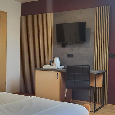 Rooms & Apartments Kepic, Airport Accomodation Cerklje na Gorenjskem Kültér fotó