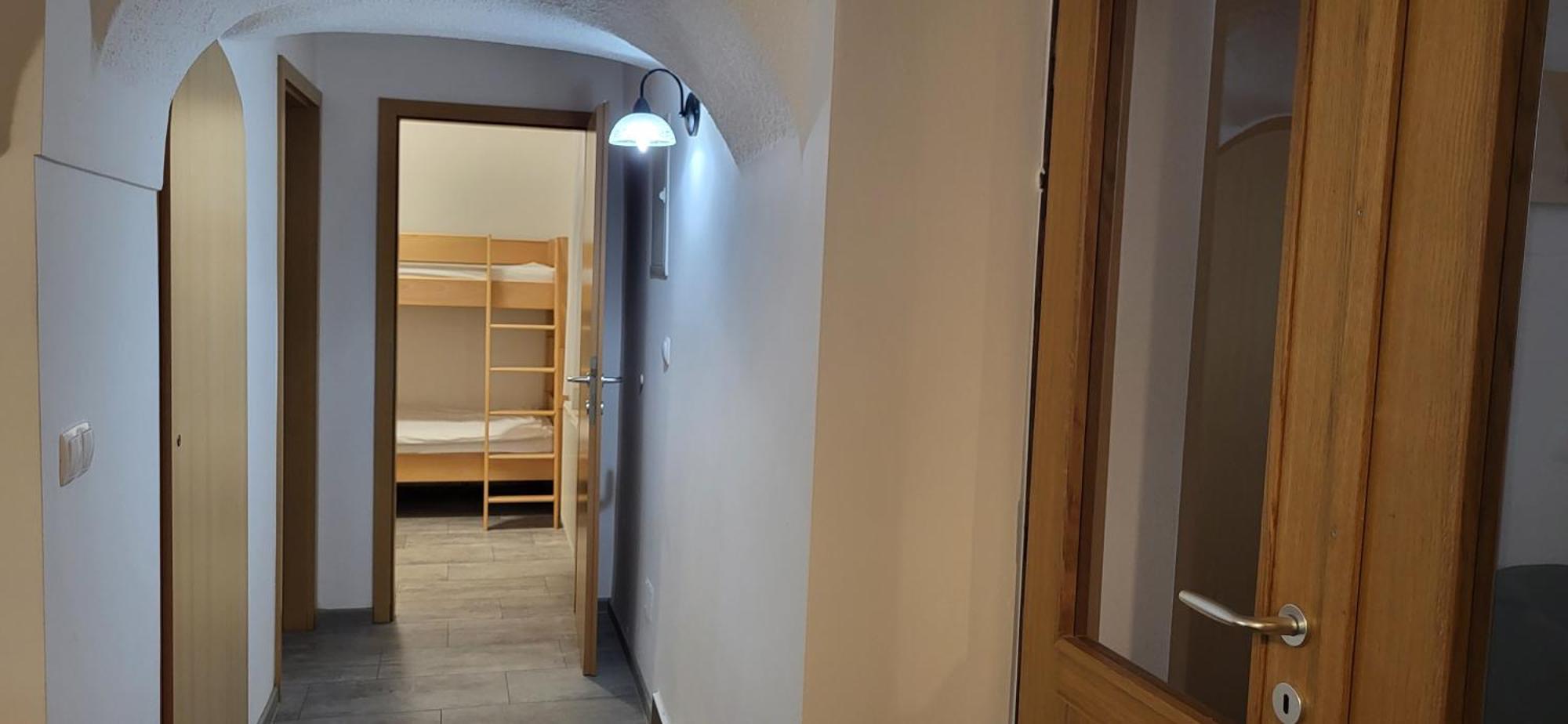 Rooms & Apartments Kepic, Airport Accomodation Cerklje na Gorenjskem Kültér fotó