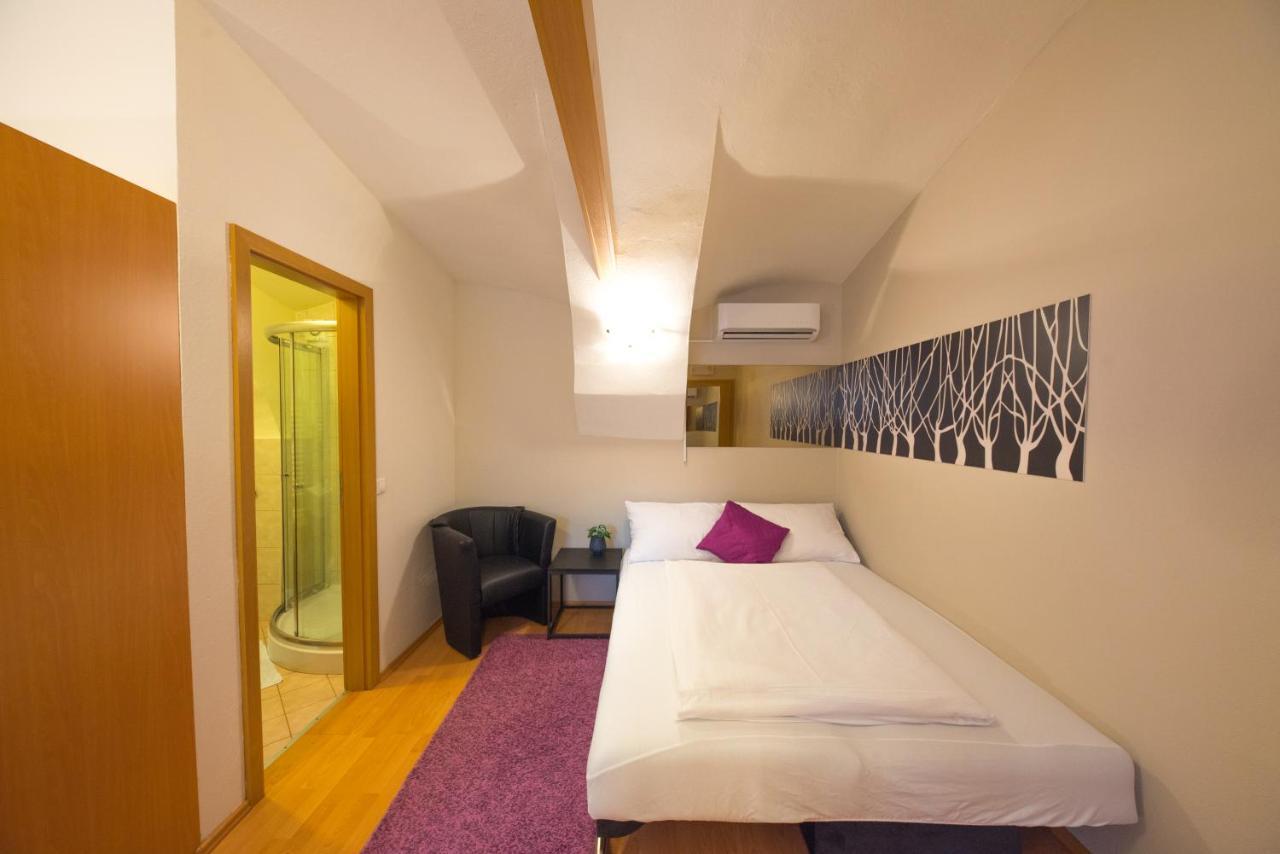 Rooms & Apartments Kepic, Airport Accomodation Cerklje na Gorenjskem Kültér fotó